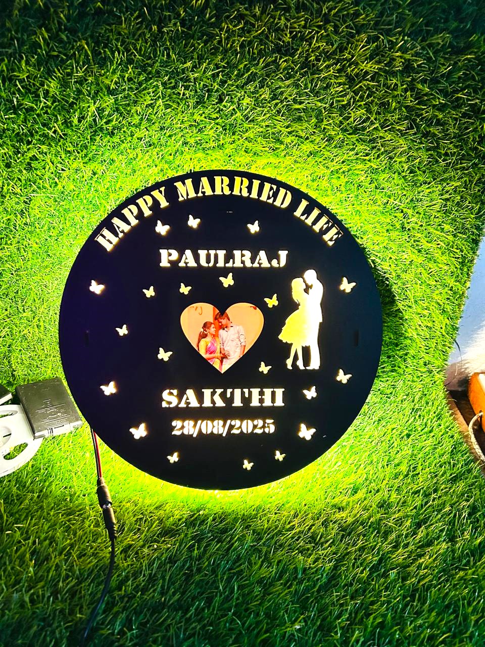 Custom Round Shape Photo Couple Name Wall Hanging Main D1 Customized Round Shape Wall Hanging - Image 1